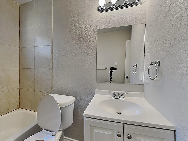 23034 Earlmist Dr — Photo 12