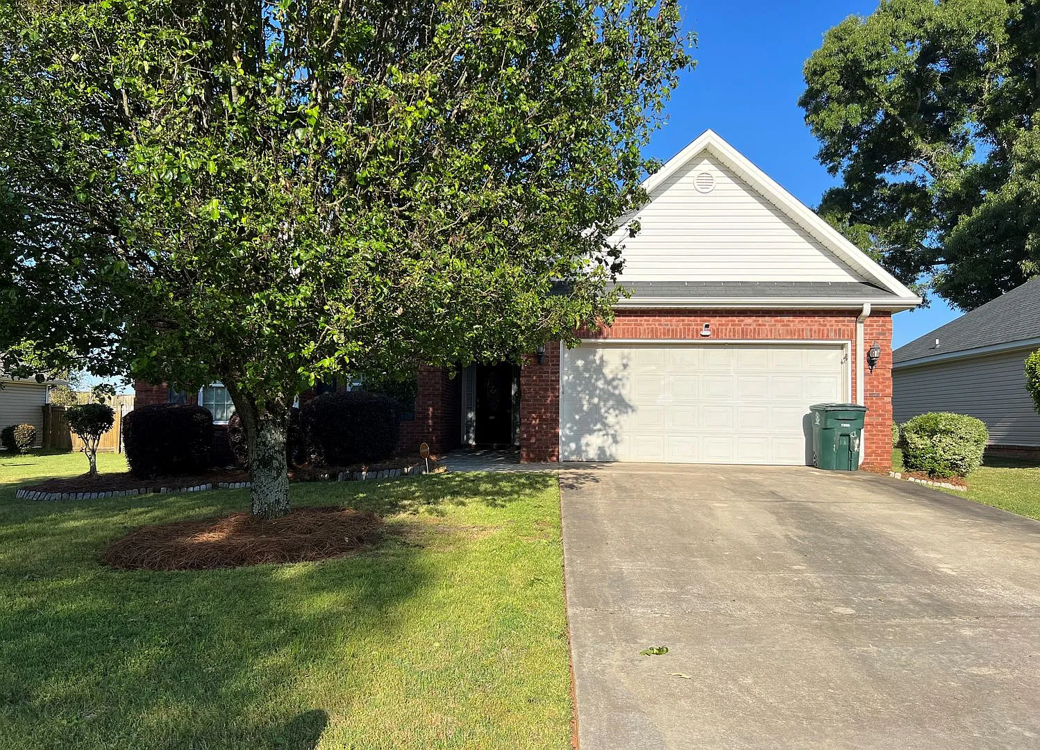 Beautiful 3BD/2B House in Byron with a lot of Extra's!! — Photo 1