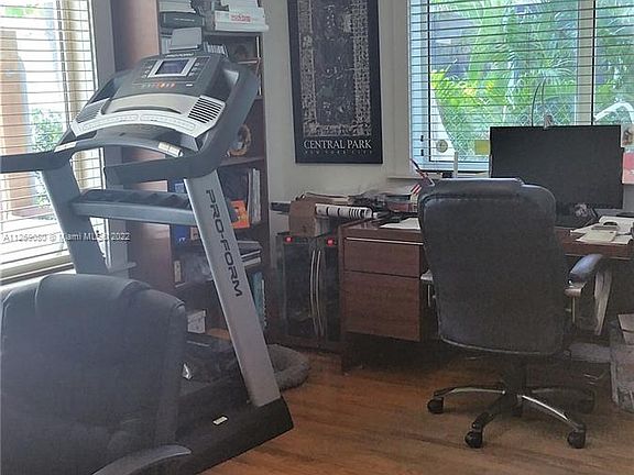 5th image of 7970 Hawthorne Ave #0