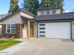 7388 N Breaux Dr, Coeur D Alene, ID 83815
