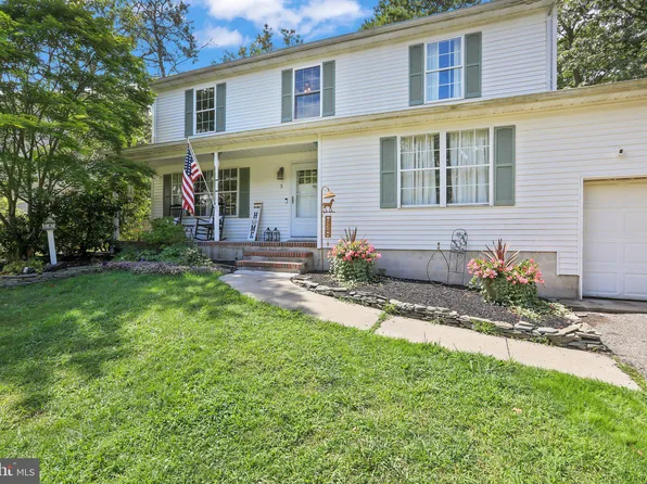5 Morgan Dr, Barnegat, NJ 08005
