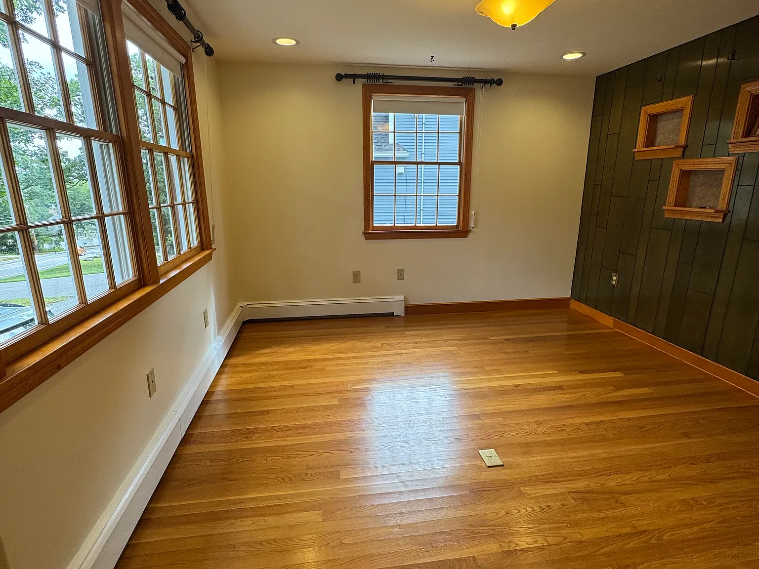 3 bed, 1344 sqft, $3,900 — Photo 3