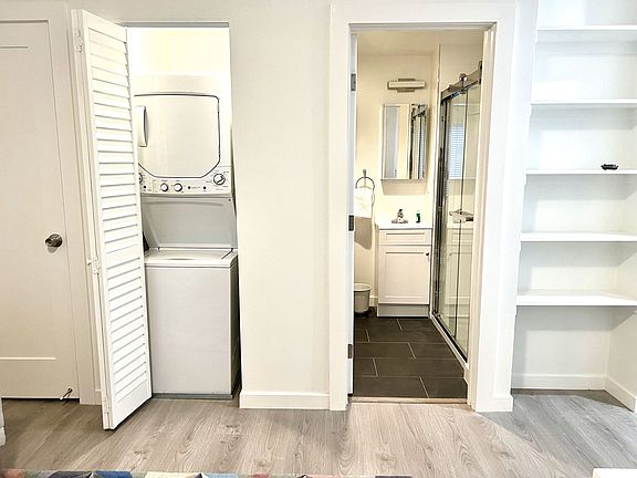 5th image of 1075 Ofarrell St #1311R