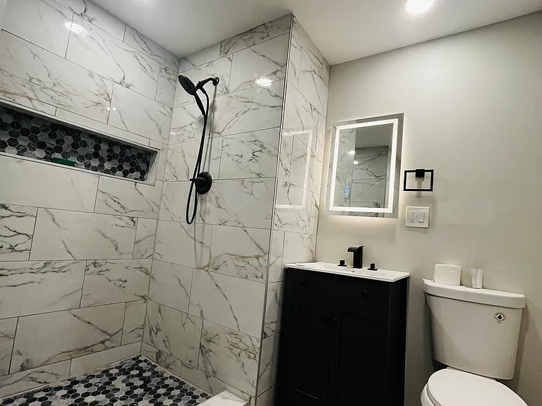 212 E Main St #1 — Photo 6