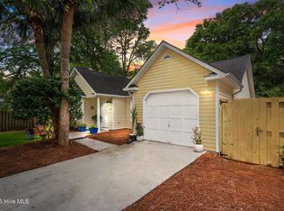 414 Dogwood Ln, Wilmington, NC 28409
