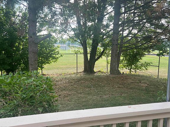 4th image of 31600 Hoover Rd