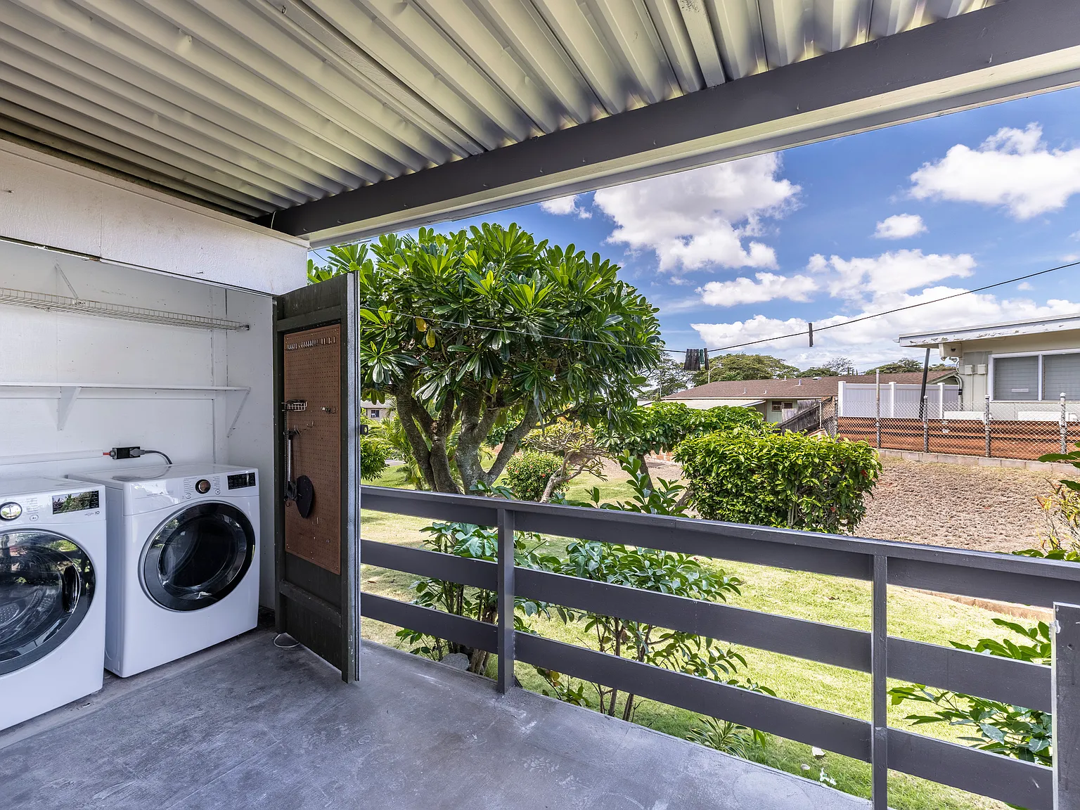Noelani St, Pearl City — Photo 2
