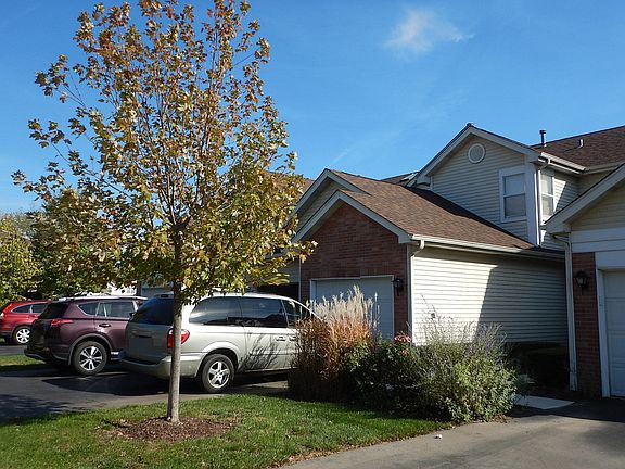 3rd image of 1517 Darien Lake Dr