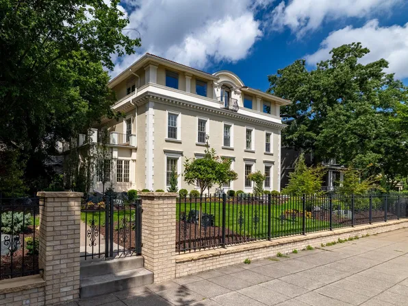 421 Summit Ave APT 2, Saint Paul, MN 55102