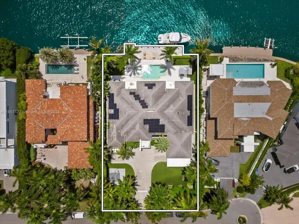 224 S Is, North Miami Beach, FL 33160