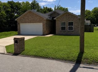 1421 Jones St, Greenville, TX 75401