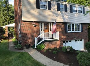 207 Greenvale Dr, Monroeville, PA
