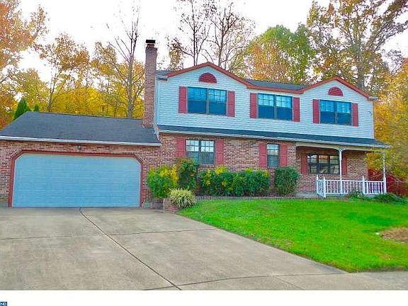 2nd image of 732 Fox Chase Ct