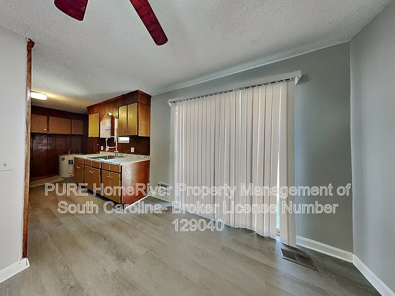 3 bed, 2.0 bath, 1234 sqft, $1,250 — Photo 4