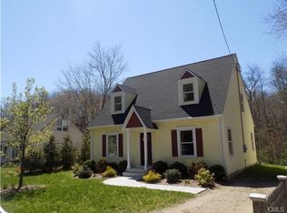 7 Bethpage Dr #A, Bethel, CT 06801