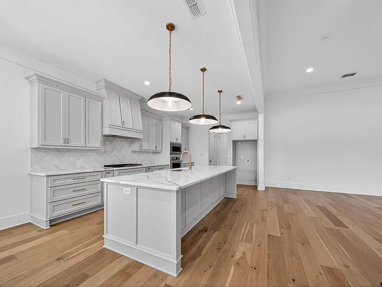 7517 Cross Gate Way — Photo 36