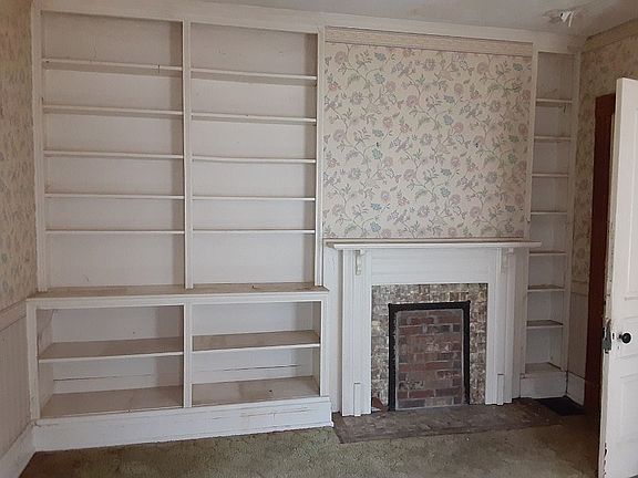 5th image of 312 E Pleasant St