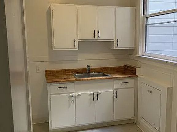 4th image of 1230 Hyde St APT 4
