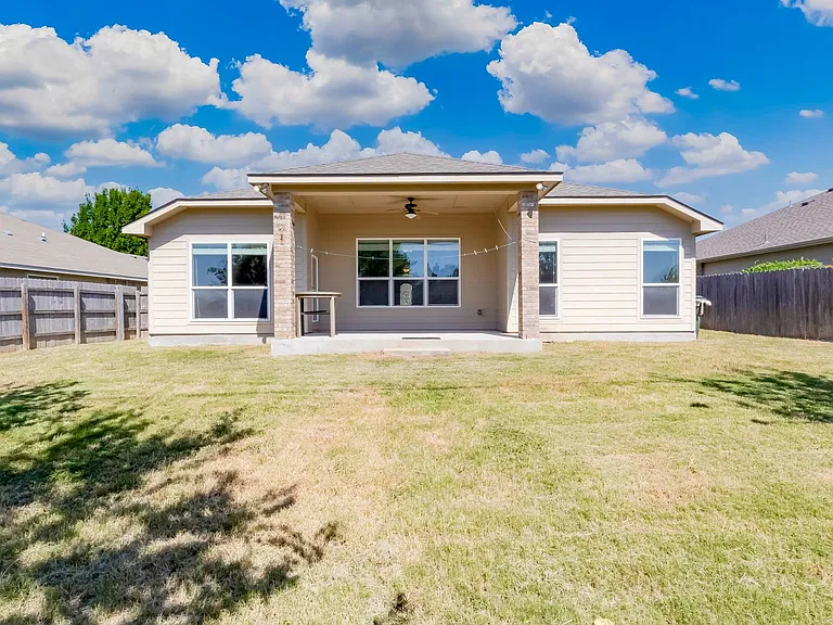 7431 Amber Meadow Loop — Photo 32