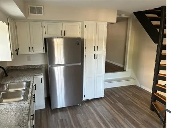 78 Cortina Way, Pittsburgh, PA 15234