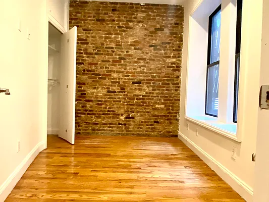 Rented by Corcoran | media 18