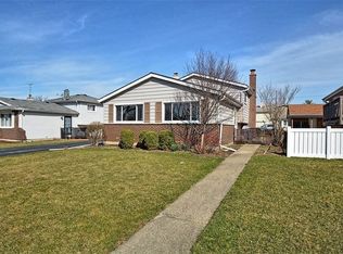 736 E Berkshire Ave, Lombard, IL 60148
