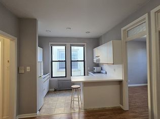 3070 37th St APT 3F, Astoria, NY 11103