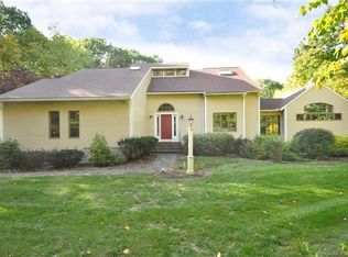 3 Andrew Dr, Canton, CT 06019