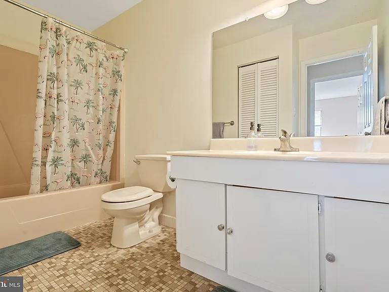 156 Eaton Dr — Photo 13