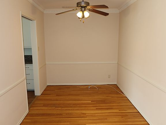 5th image of 1128 Glenville Dr APT 6