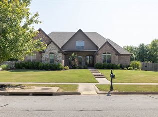 2731 N Floral Ct, Fayetteville, AR 72704