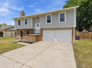 11330 Raven View Dr, Houston, TX 77067