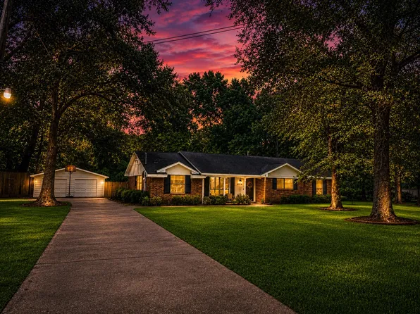 27216 Blueberry Hill Dr, Conroe, TX 77385