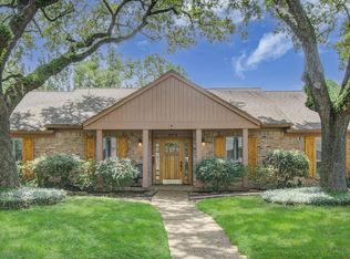 10715 Candlewood Dr, Houston, TX 77042