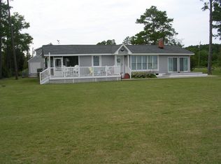 289 Pond Point Pl, Mobjack, VA 23056