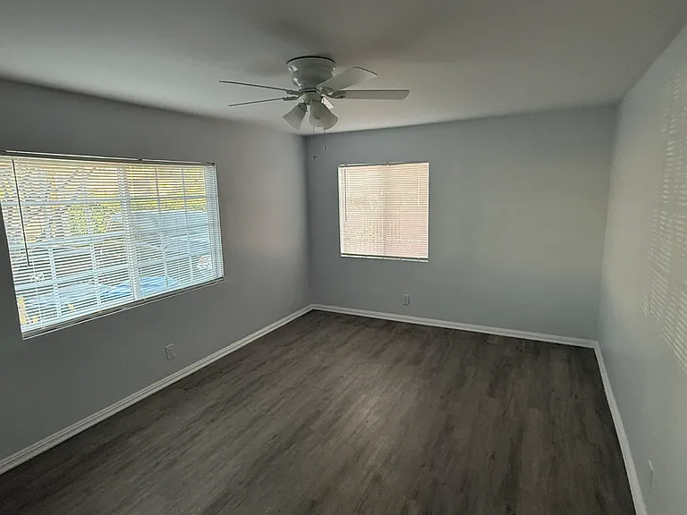 15707 Longworth Ave — Photo 22