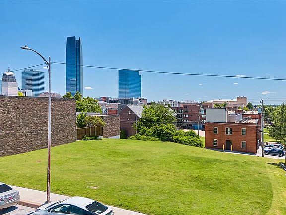 3rd image of 622 NW 6th St Lot 21 & 22
