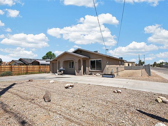 2nd image of 2647 Louise Avenue