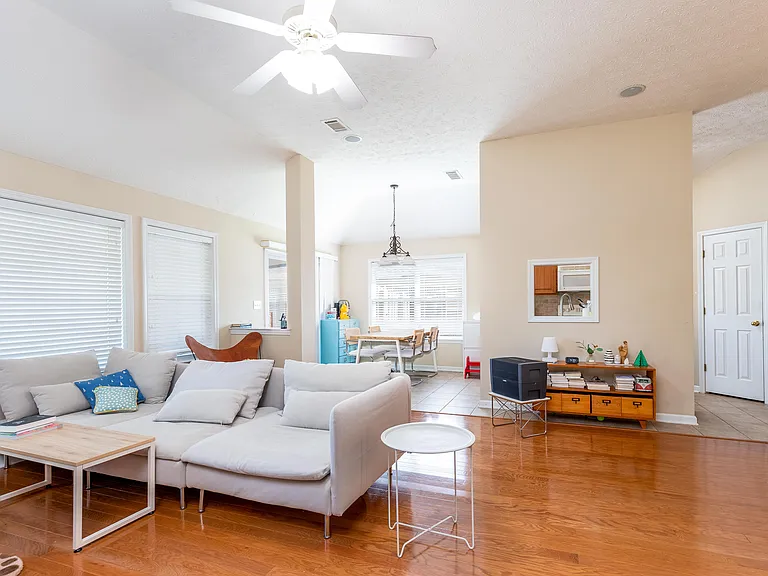 9260 Harrington Cir — Photo 9