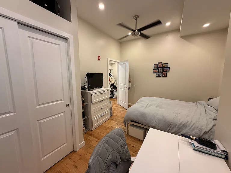 1120 Walnut St #3F — Photo 23