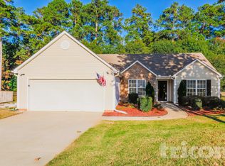 714 Manor Ridge Dr, Loganville, GA 30052