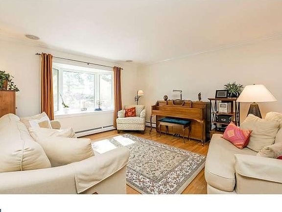 4th image of 1484 Federal Dr