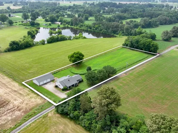 33 Tucker Ln, Taft, TN 38488