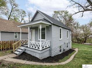 3007 S 30th St, Omaha, NE 68105