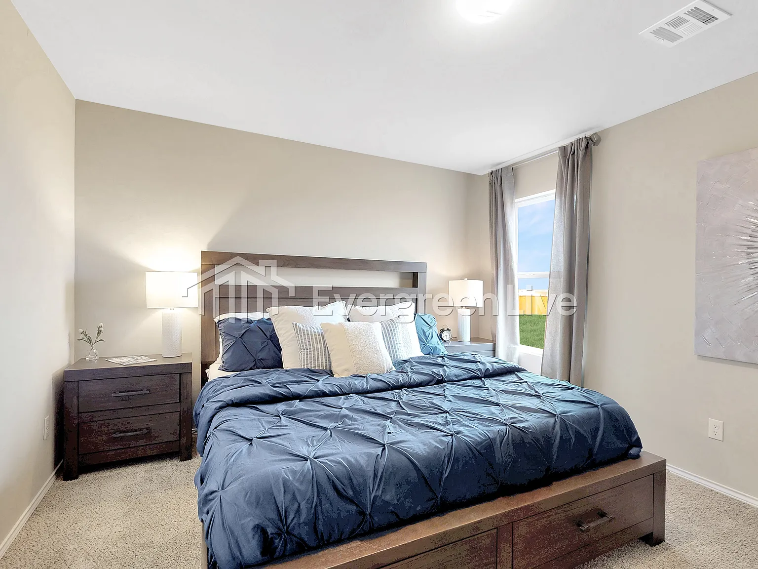 4 bed, 2.0 bath, 1613 sqft, $1,555 — Photo 4