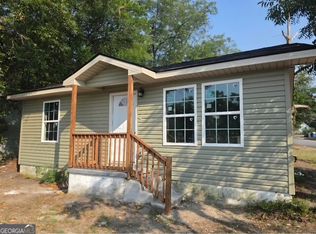202 Barton Dr, Dublin, GA 31021