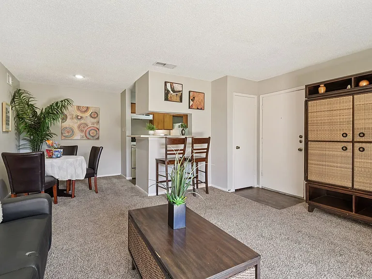 Rock Canyon Apartments — Photo 14
