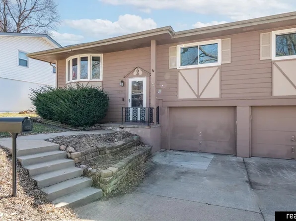 9725 Fowler Ave, Omaha, NE 68134