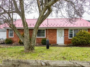 3 Magnolia Dr, Lock Haven, PA 17745