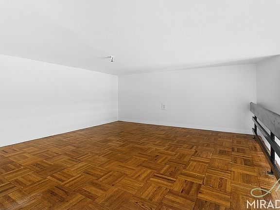 4th image of 127 4th Ave APT 2D